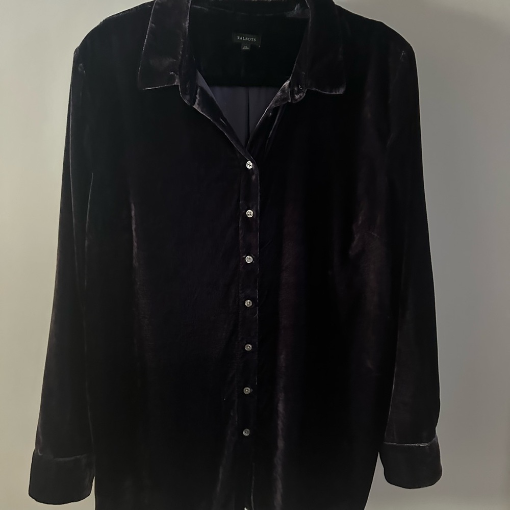 Talbots Women’s purple Velvet Shirt size XL